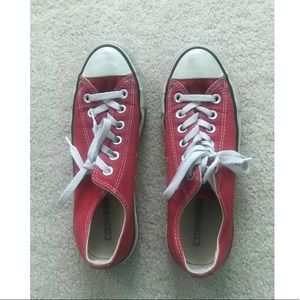 Red Converse Size 7 Women's, Men's 5